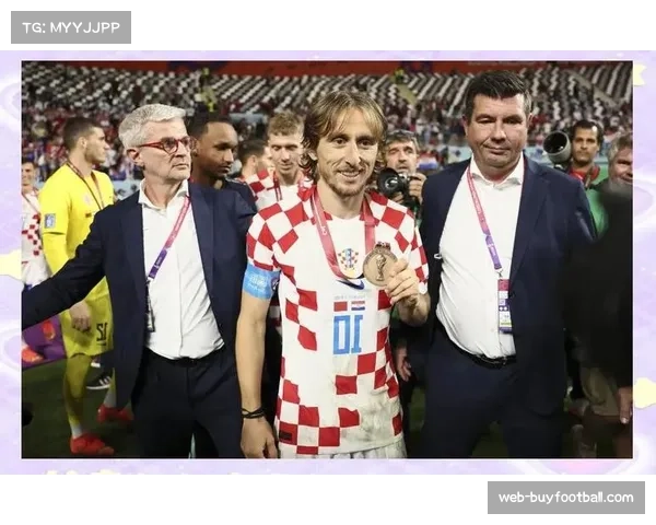 莫德里奇40岁带领克罗地亚 老将集体迎国家队谢幕演出